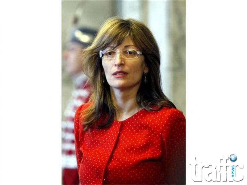 Министър Захариева се включва в кампанията 