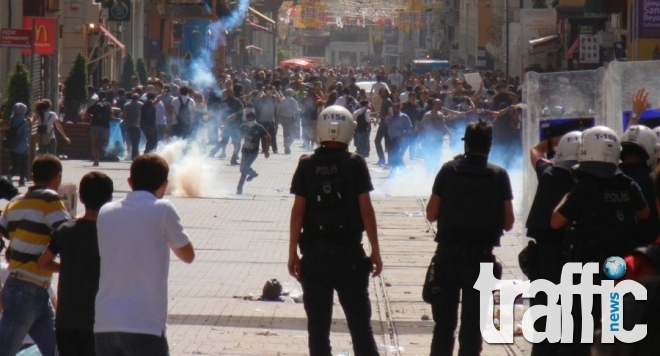 15 загинали и десетки ранени при протестни действия в Турция
