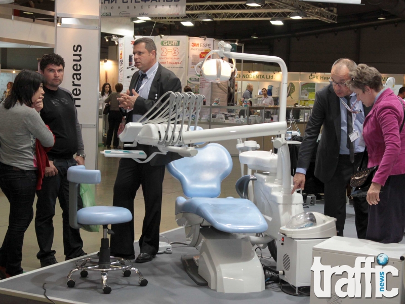 Световни стоматолози обучават в Пловдив