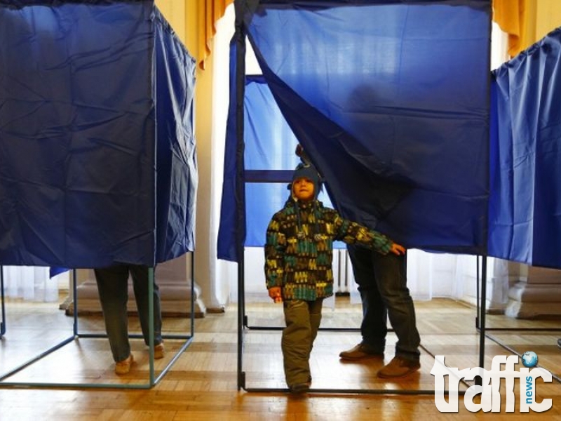 Украйна гласува днес за нов парламент