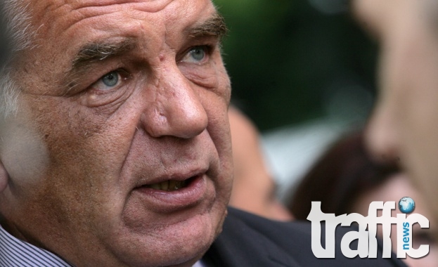 Ваньо Танов остава шеф на митниците!