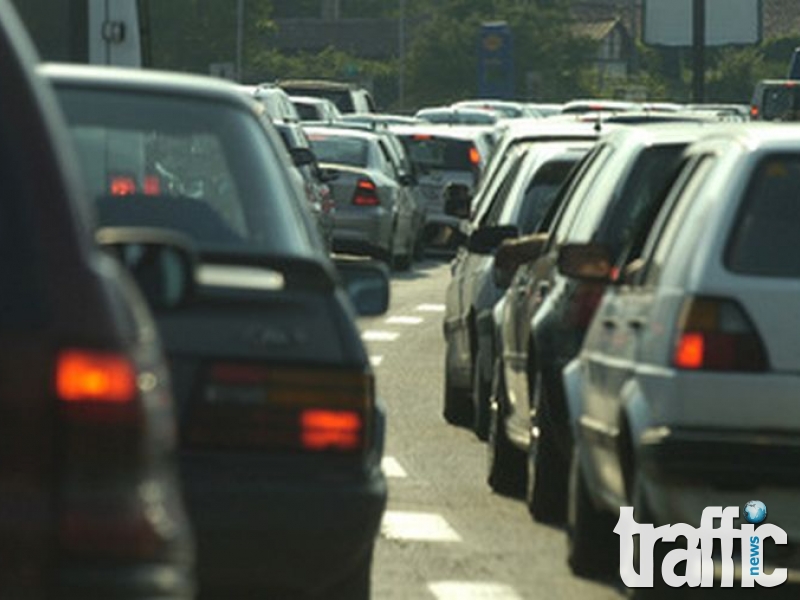 Вижте кои булеварди да избягвате в Пловдив днес СНИМКИ