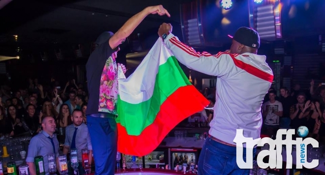 Рапарът Nana пристигна в Студентски град! Развя знамето на България