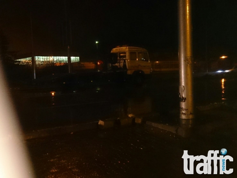 Първо в TrafficNews:Пътна помощ прегази пешеходец на Карловско шосе ОБНОВЕНА