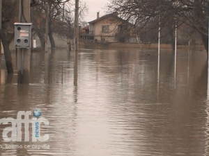 Евакуират цели села край Стара Загора ВИДЕО