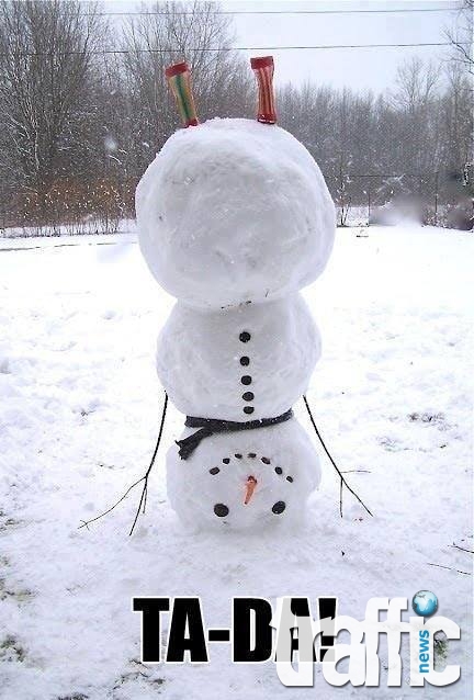 Нетрадиционен снежен човек се появи из социалните мрежи
