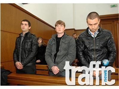 Институциите си прехвърлят топката заради избягалите убийци на Стоян Балтов