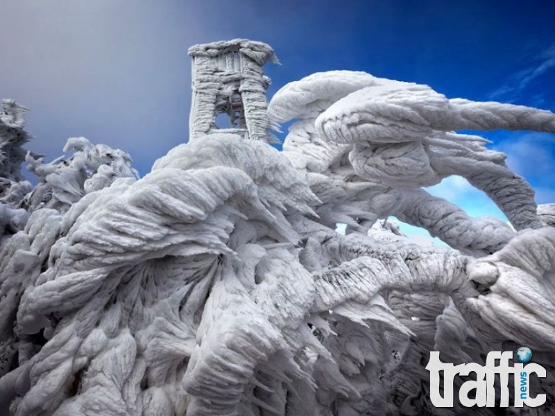 Природни ледени скулптури СНИМКИ