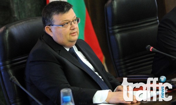 Цацаров: Ще има обвинения по аферата 