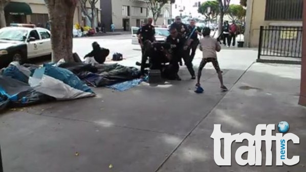 Полицаи застреляха бездомник в Ел Ей ВИДЕО