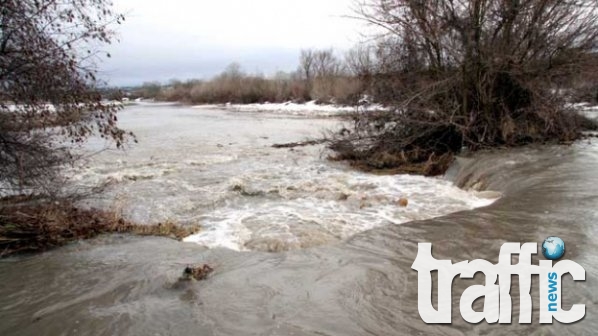 Мало Конаре от три дни под вода