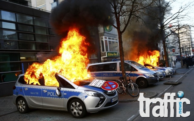 Палежи и протести във Франкфурт