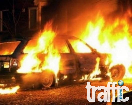 Три автомобила пламнаха в Пловдив за една нощ
