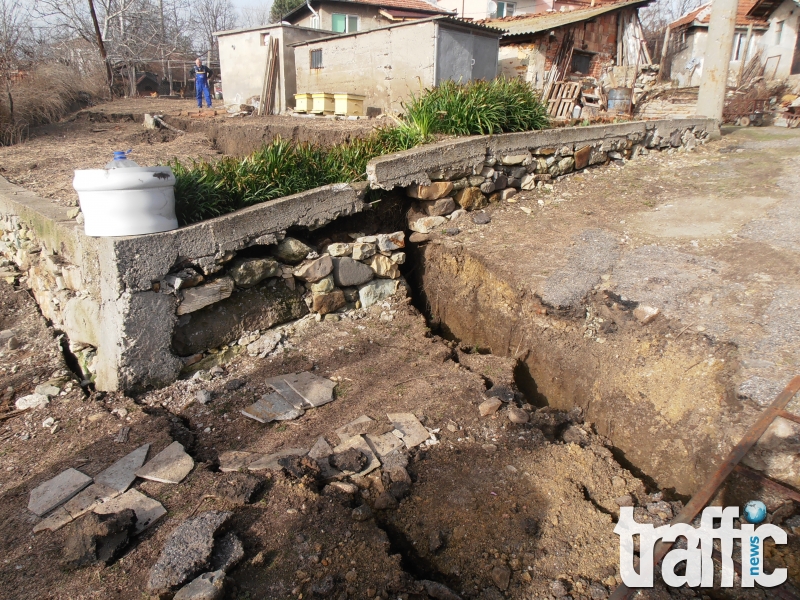 Oще 16 къщи в Кърджалийско са застрашени от свлачище