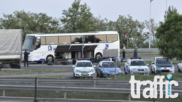 Българите от автобуса с бомбата пристигнаха у нас