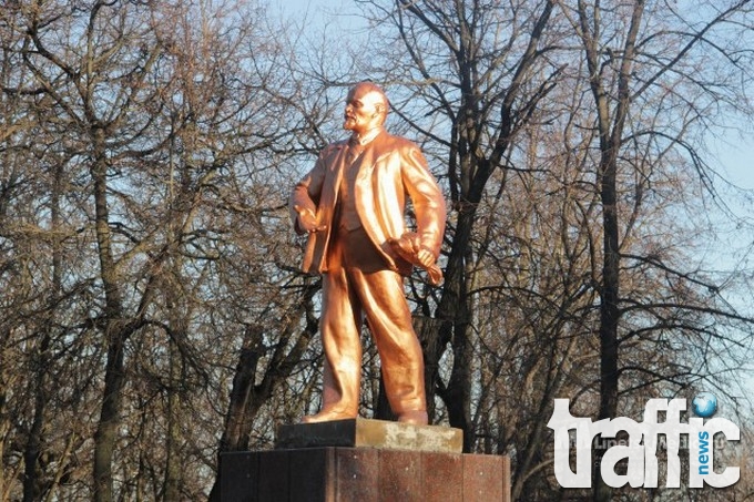 Паметник на Ленин има чудодейни свойства