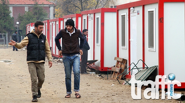 Увеличават с 1/3 персонала в бежанските центрове