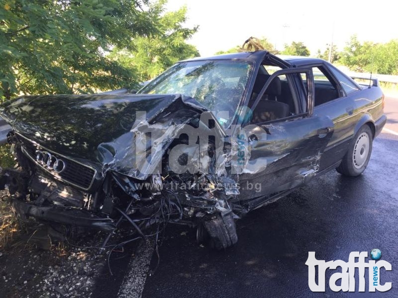 Челен удар на пътя Пловдив - Карлово, двама ранени
