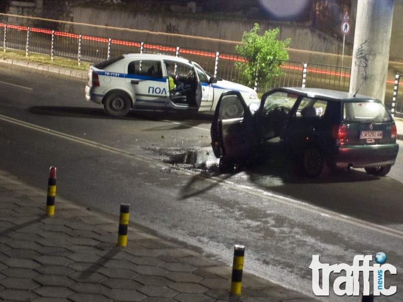 Поло се разби в Тунела под пощата, шофьорът избяга