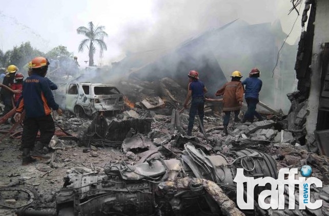 Самолетна катастрофа отне живота на 30 души