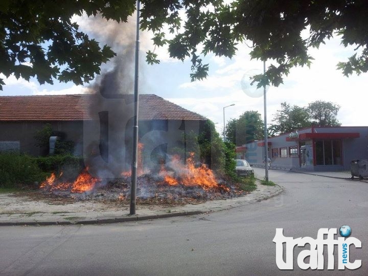 Пожар лумна край  Полиграфията в Пловдив СНИМКИ 