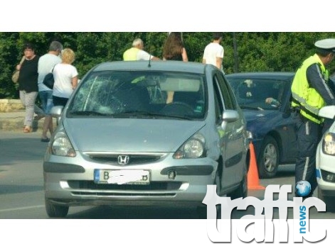 Блъснаха пешеходец във Варна