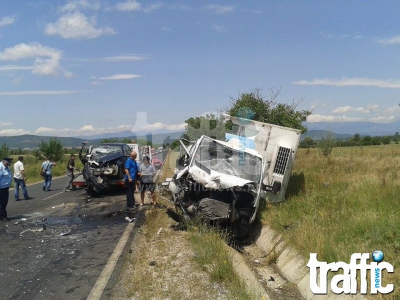ВИДЕО от тежката катастрофа по пътя Пловдив - Карлово