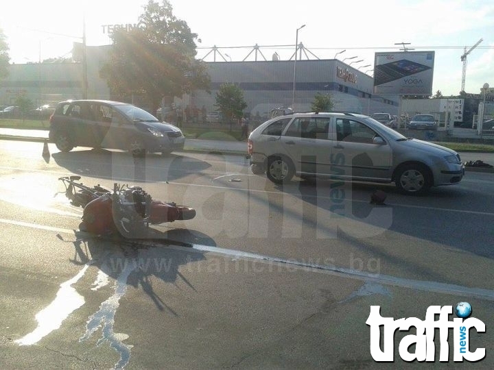 Моторист предизвика катастрофа на централен пловдивски булевард