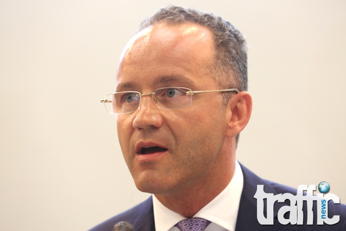 Пиер Луврие се отказа от покупката на БТК