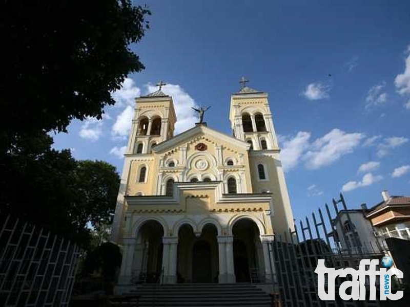 Kатолически свещеник вързал и бил 6-годишно момче в Раковски