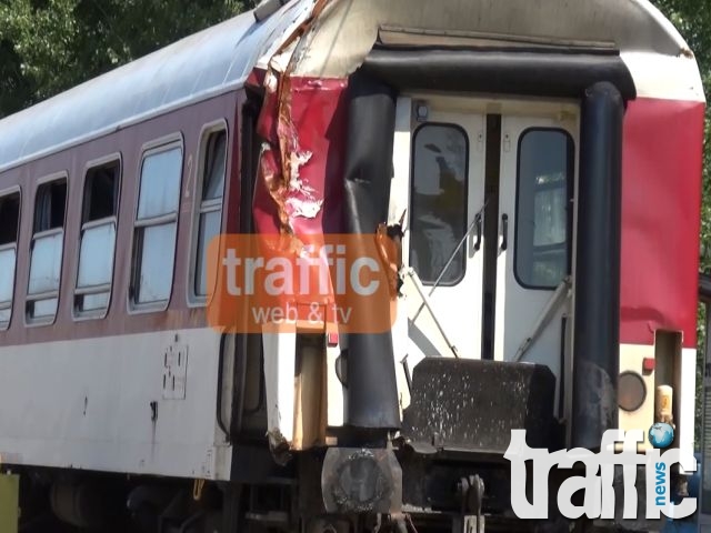 Ексклузивно ВИДЕО: Ето ги смачканите вагони от влаковата катастрофа в Пловдив