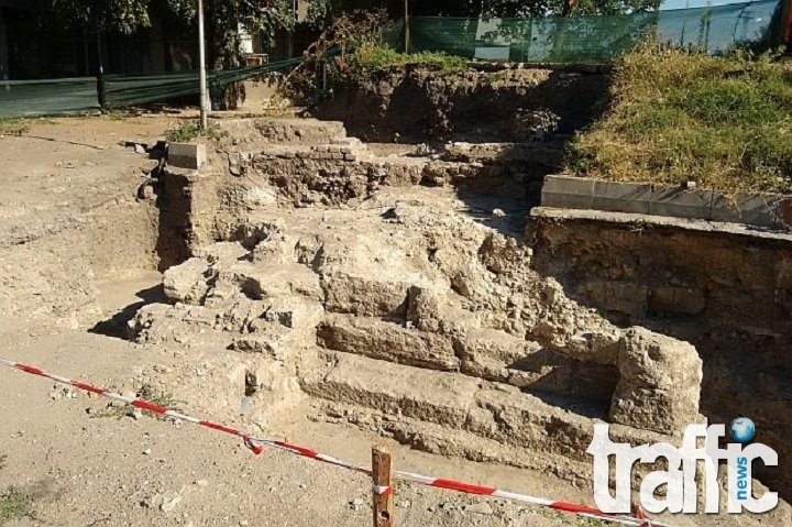 Ценни археологически находки от римско време откриха при ремонт в Лом