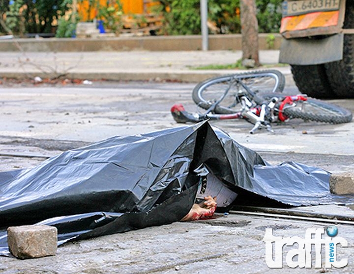 Нова смърт на пътя! Велосипедист прегазен  при гонка на бул. 