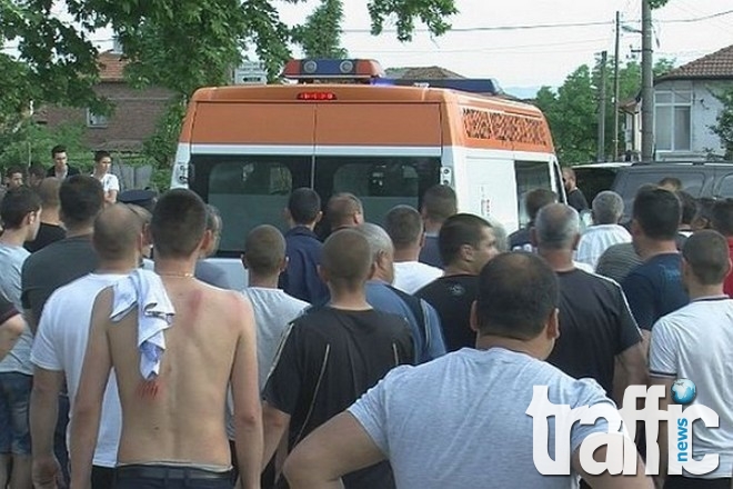 Първо в TrafficNews.bg: Отново размирици в Гърмен! Местни мъже нападнаха цигани, единият от тях е в болница
