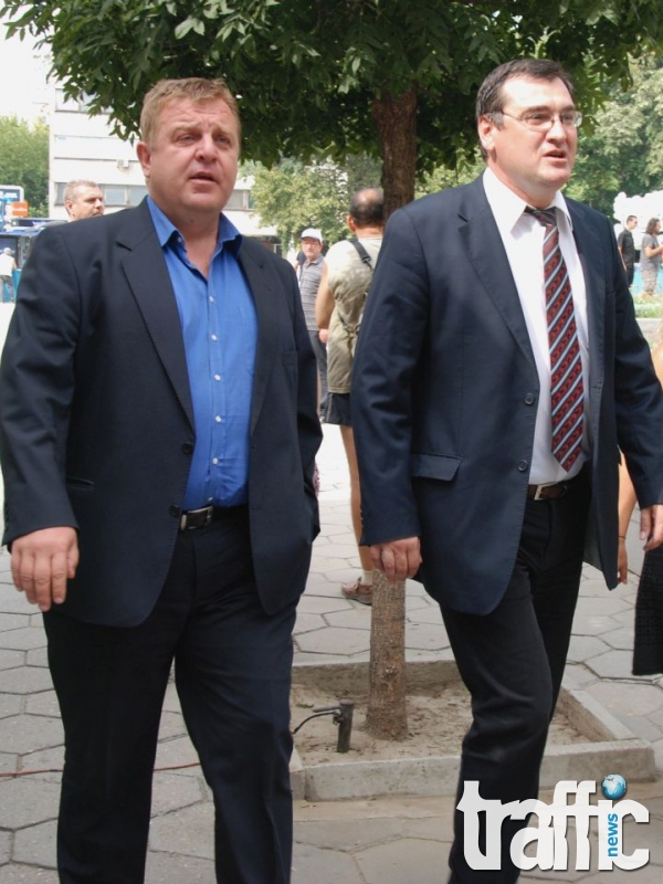 Каракачанов: Славчо се изправя срещу хора с много пари и власт и срещу схеми за фалшифициране