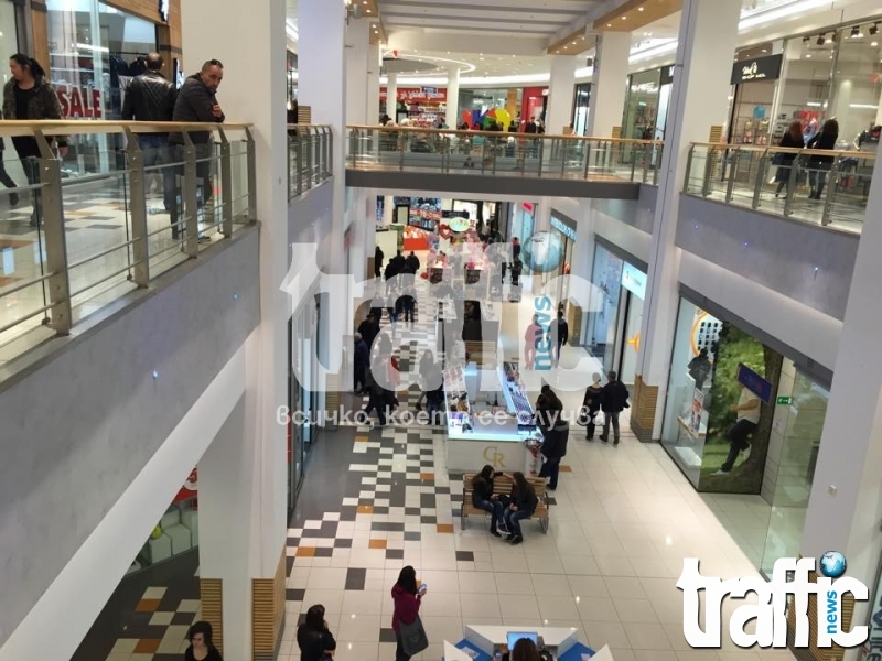 Паркингът в мол Пловдив става платен