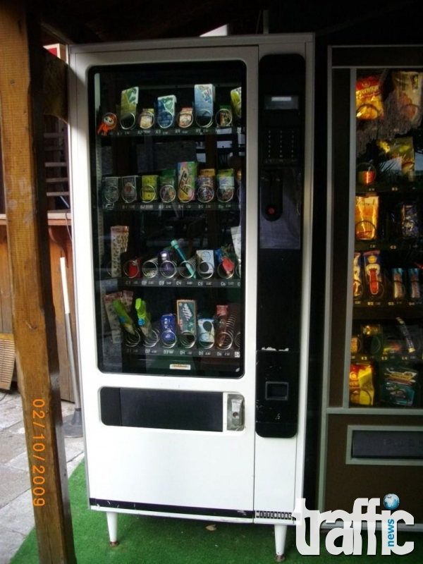 Без автомати с вредни храни в училищата