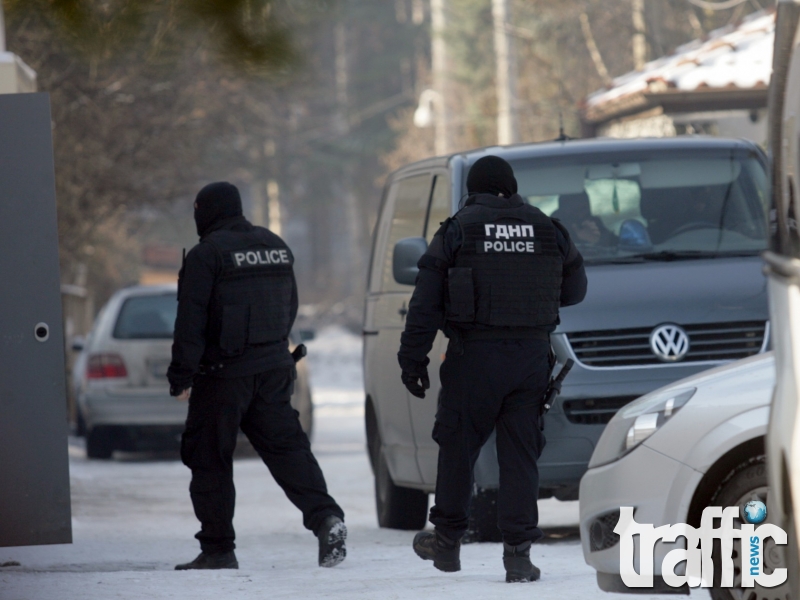 Извънредно: Арестуваха шефовете на полицията в Първомай и Асеновград