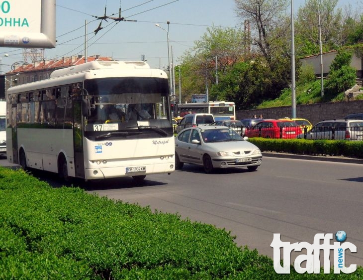 Cпират движението по централни булеварди в неделя