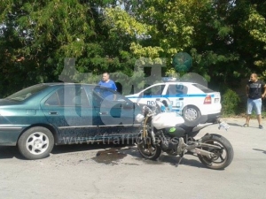 Моторист се заби в пежо до Централни гробища СНИМКИ и ВИДЕО