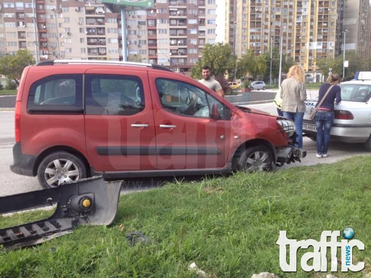 Пежо и Хюндай се помляха в Тракия  СНИМКИ