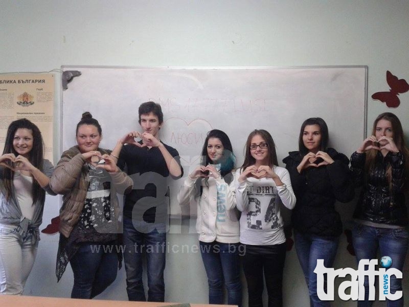 Зов за помощ от Асеновград! Ученици търсят средства за учителка с левкемия ВИДЕО
