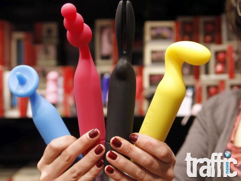 7 секс играчки за жени, които вършат работа под душа 