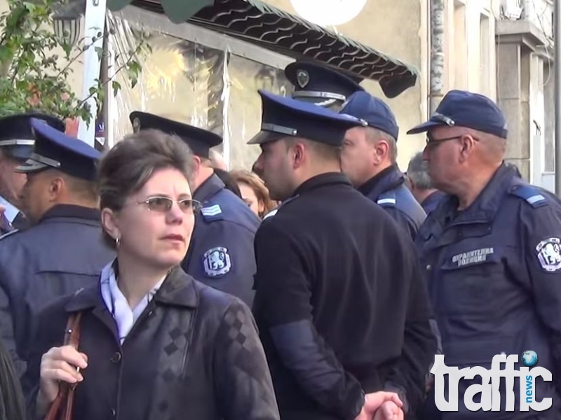 Синдикатите не се разбраха с Бъчварова! Протестите продължават
