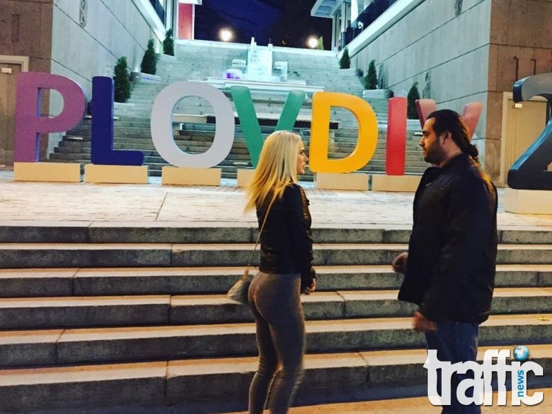 Звезда на кеча доведе секссимвол в Пловдив СНИМКИ