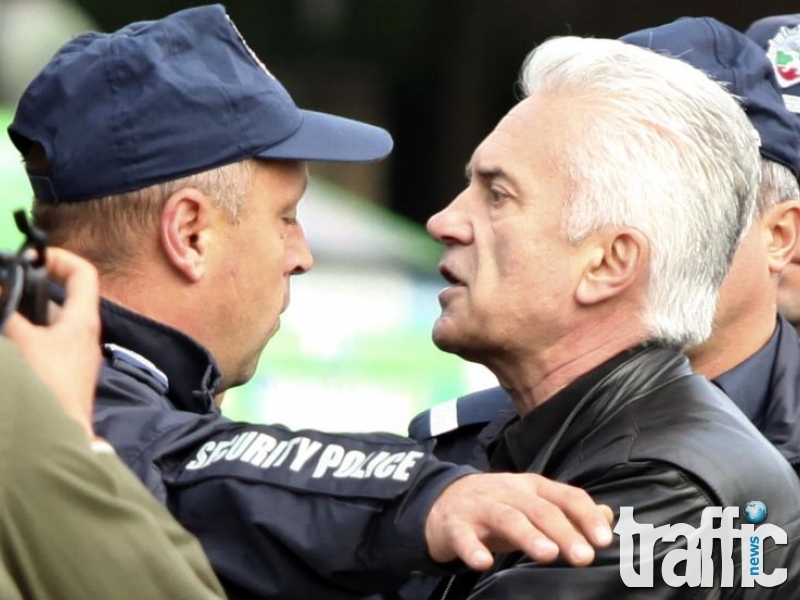 Арест за Волен Сидеров, ако не се предаде сам до 3 дни
