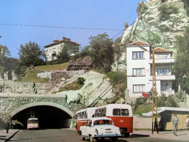 Така изглеждаше Пловдив в средата на 20 век СНИМКИ