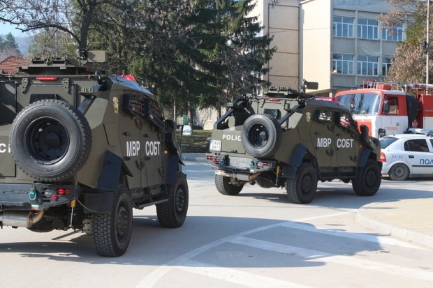 Антитерористична акция в Пловдив! Арестуваха седем души, прекарвали съмнителни чужденци