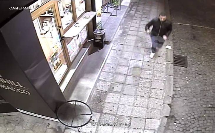 Продължава издирването на бандита, пребил и ограбил две момичета на Главната ВИДЕО