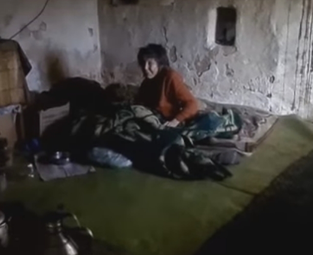 Бедно семейство мизерства с по 8 лева на ден, спят на пода